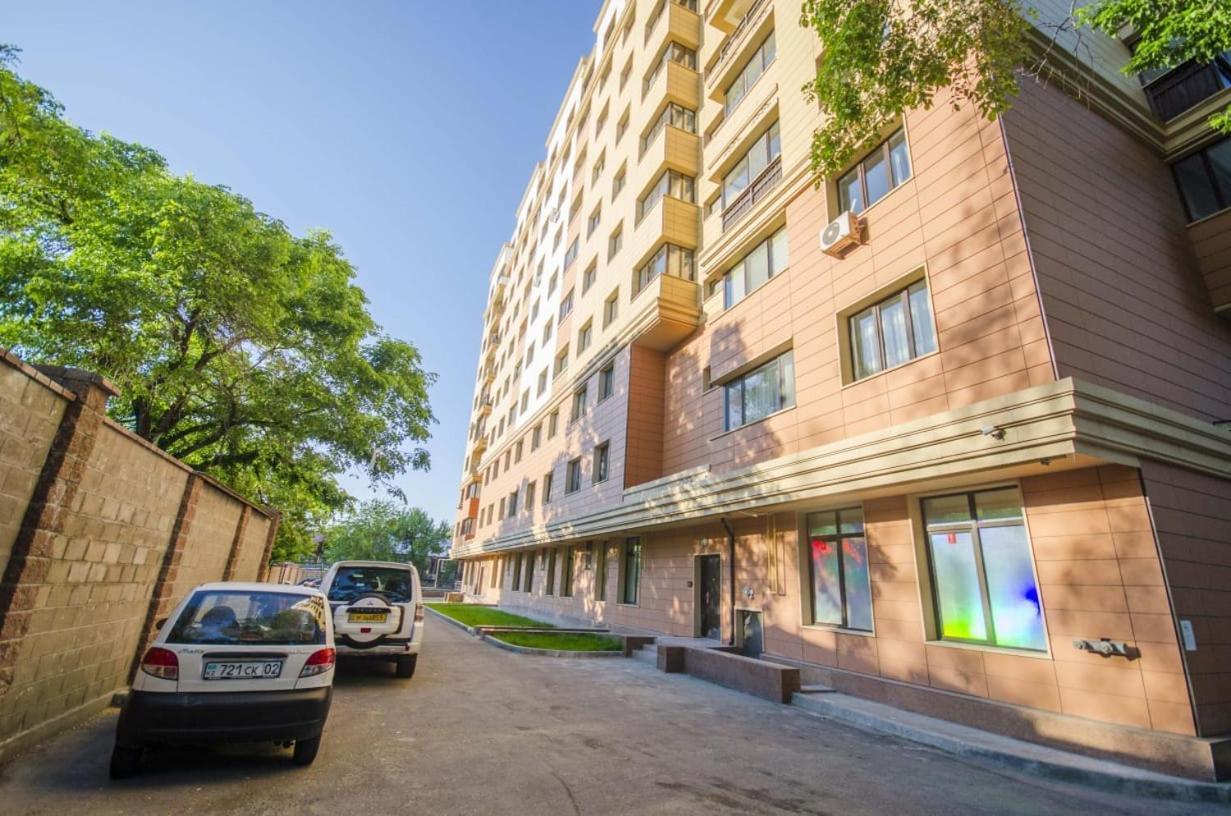 Appartments " Zhetysu-4" Almaty Exteriér fotografie