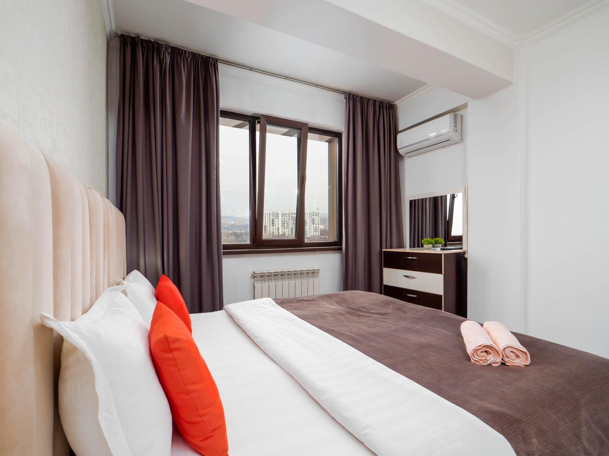 Appartments " Zhetysu-4" Almaty Exteriér fotografie